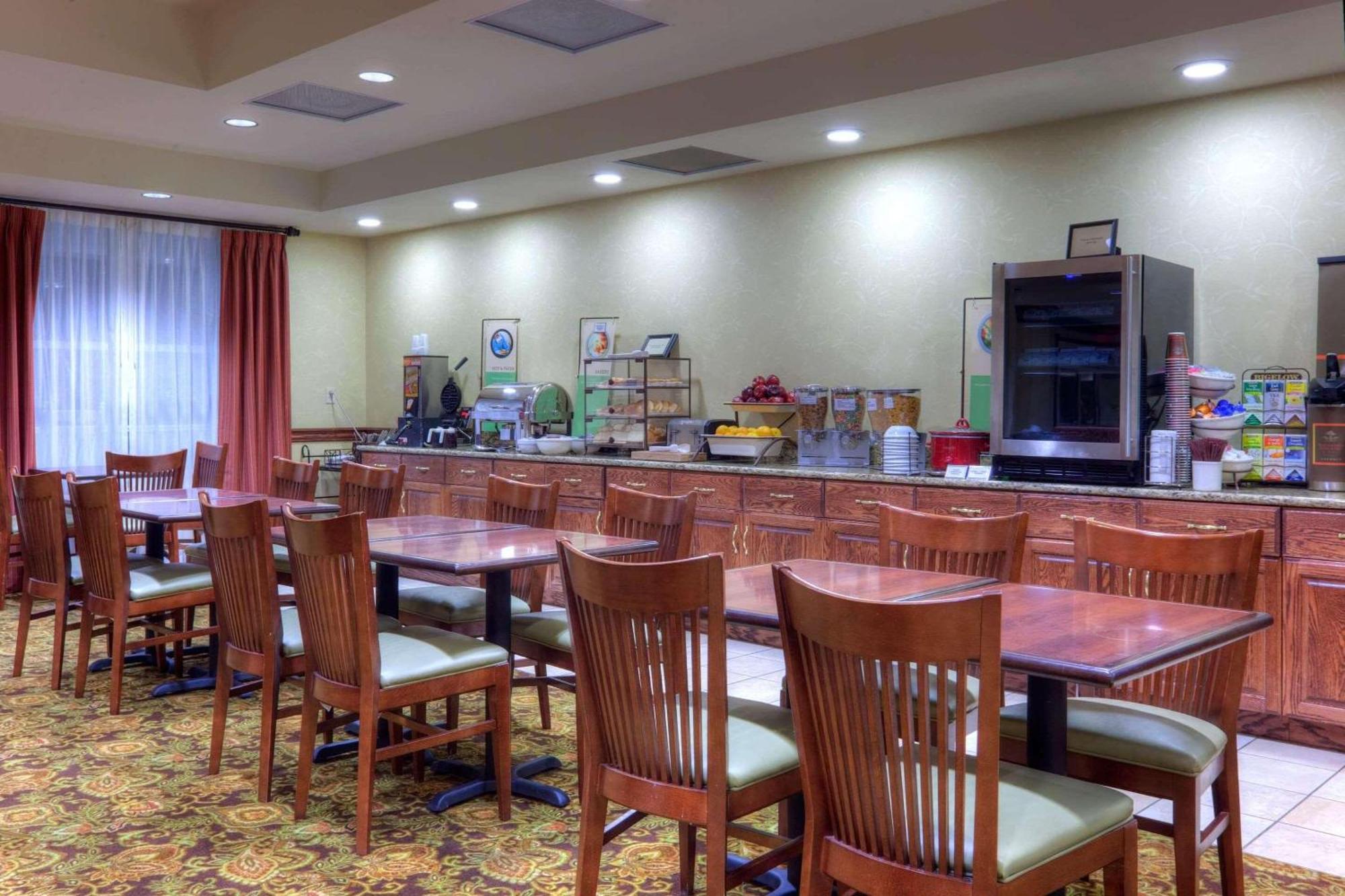 Country Inn & Suites By Radisson, Fredericksburg, Va Екстериор снимка